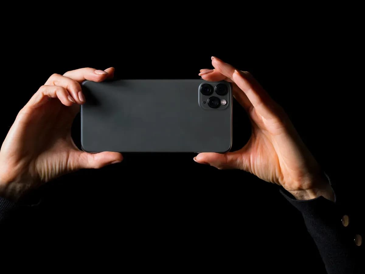 mit Handy wird fotografiert